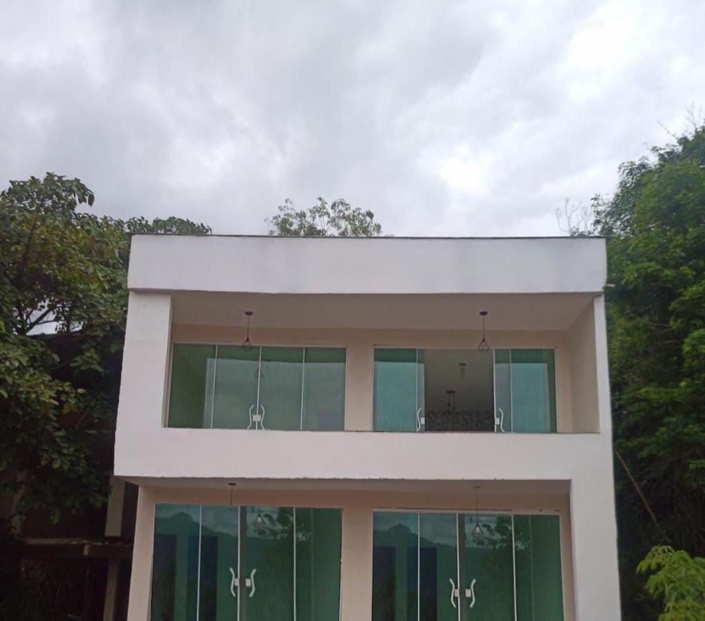 Casa Com No Quintal * Angra dos Reis